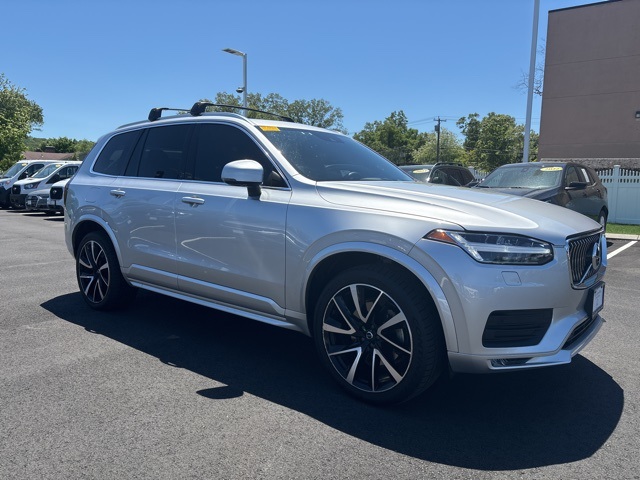 2021 Volvo XC90 T6 Momentum