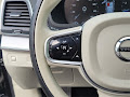 2022 Volvo XC90 T5 Momentum