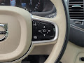 2022 Volvo XC90 T5 Momentum
