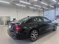 2020 Volvo S60 T5 Momentum