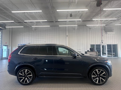 2022 Volvo XC90