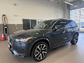 2022 Volvo XC90 T6 Momentum