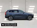 2022 Volvo XC90 T6 Momentum