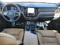 2023 Volvo XC60 B5 Ultimate Bright Theme