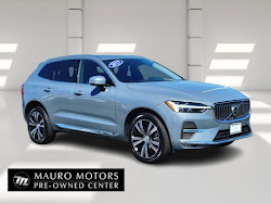 2023 Volvo XC60 B5 Ultimate Bright Theme