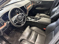 2023 Volvo XC60 B5 Ultimate Bright Theme