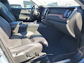 2023 Volvo XC60 B5 Ultimate Bright Theme
