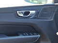 2023 Volvo XC60 B5 Ultimate Bright Theme