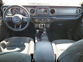 2022 Jeep Gladiator Willys