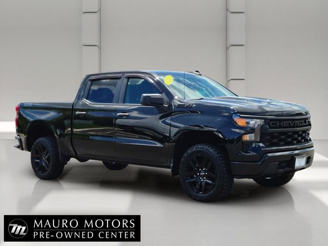 2022 Chevrolet Silverado 1500 Custom Trail Boss