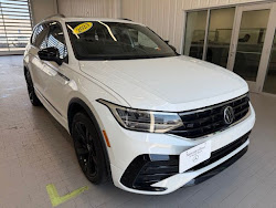 2023 Volkswagen Tiguan 2.0T SE R-Line Black